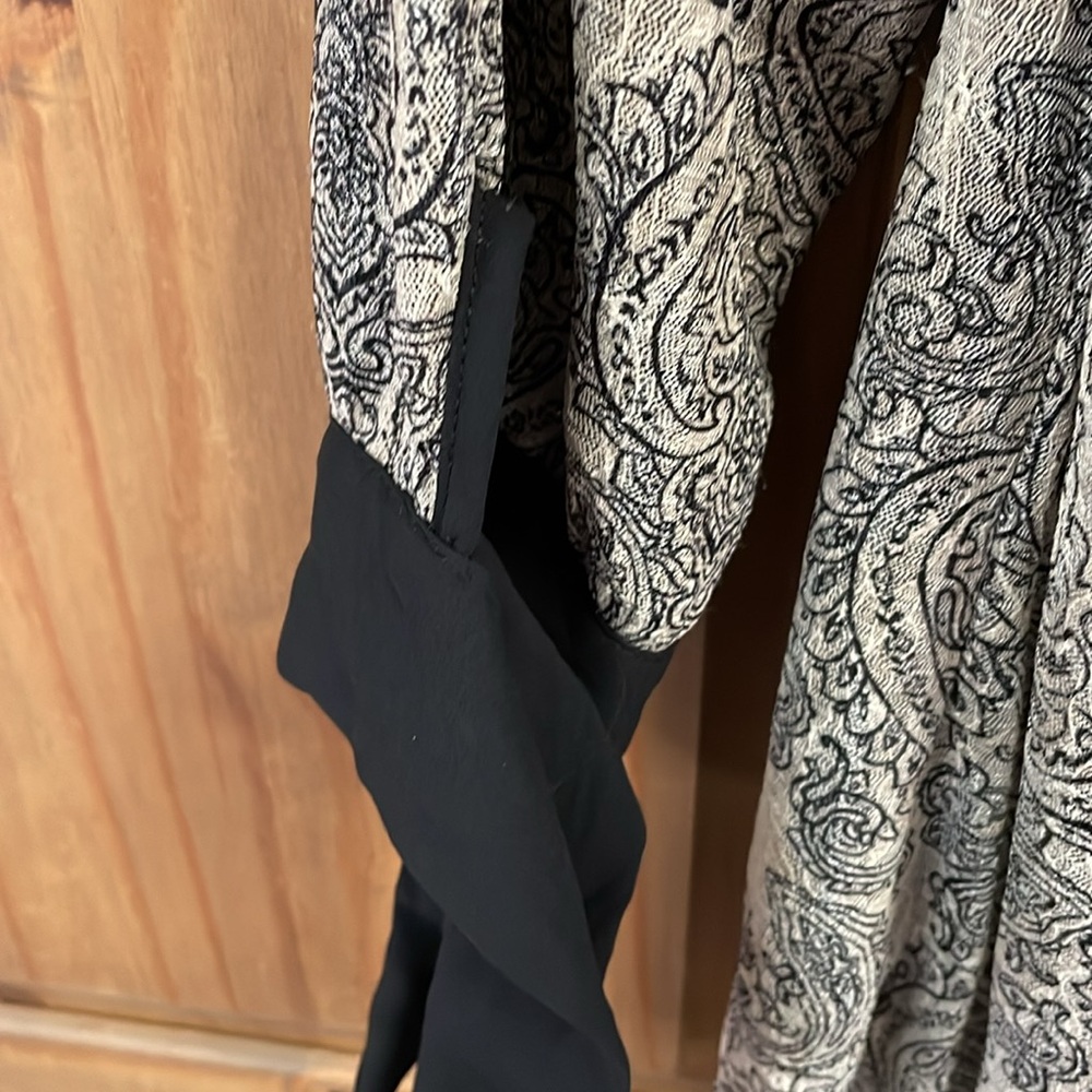 Paisley Off-Shoulder Top - Picture 4 of 4